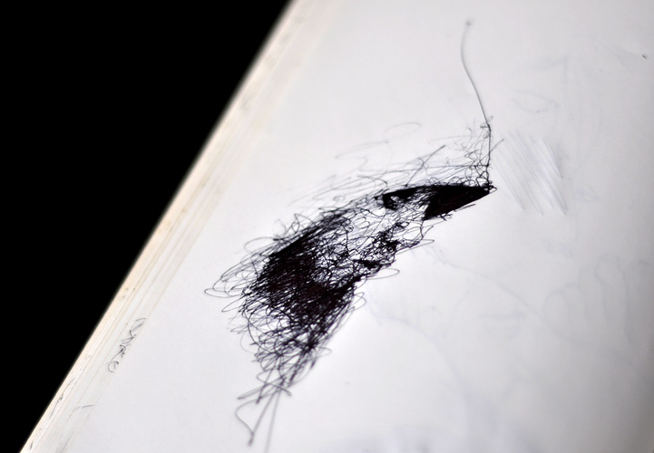 Carnet de croquis et dessin, stylo noir, Hervé Augoyat Lyon.