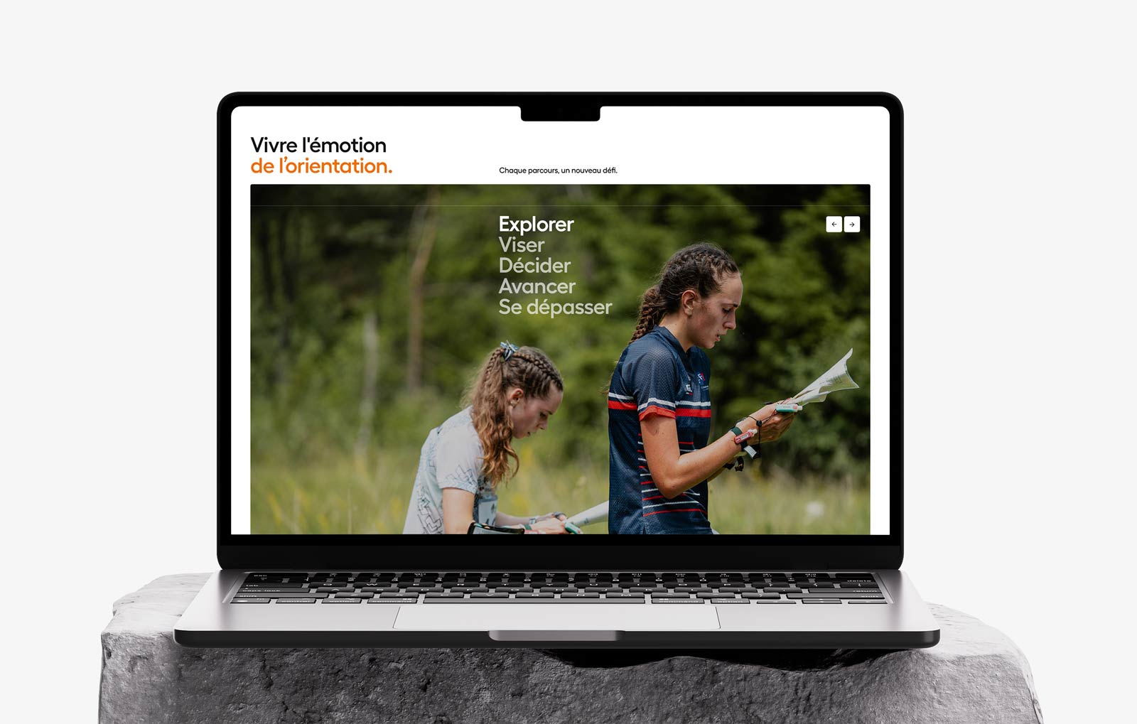 Création du site internet de la FFCO : Fédération Française de Course d'Orientation, par Hervé Augoyat et Neutron.